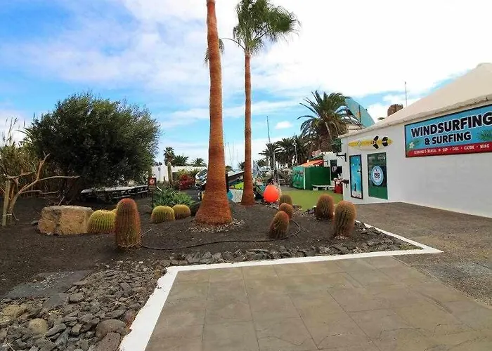 Barbara House . * Costa Teguise